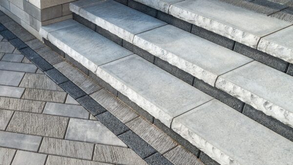 Ledgestone™ 48″ Step